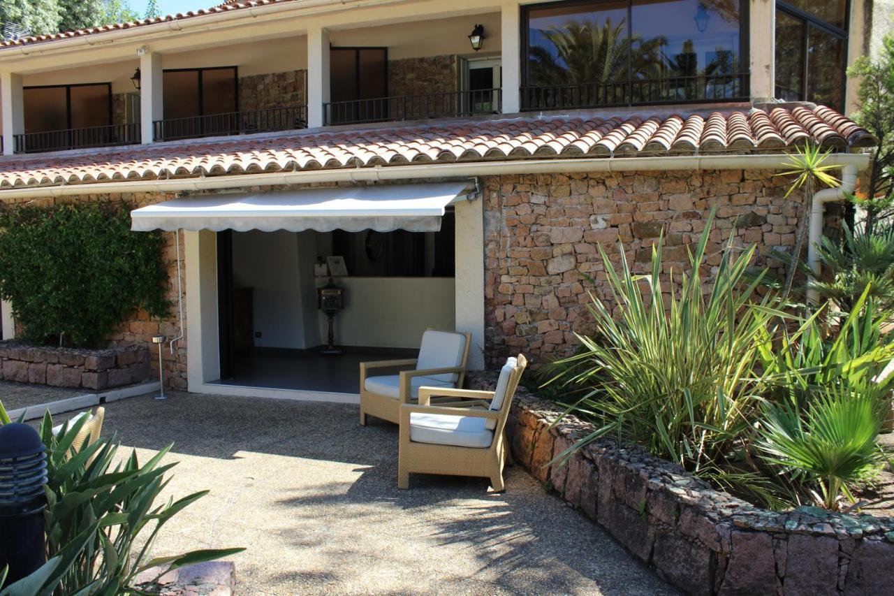 Domaine De L'Oriu Hotel Serriera  Buitenkant foto