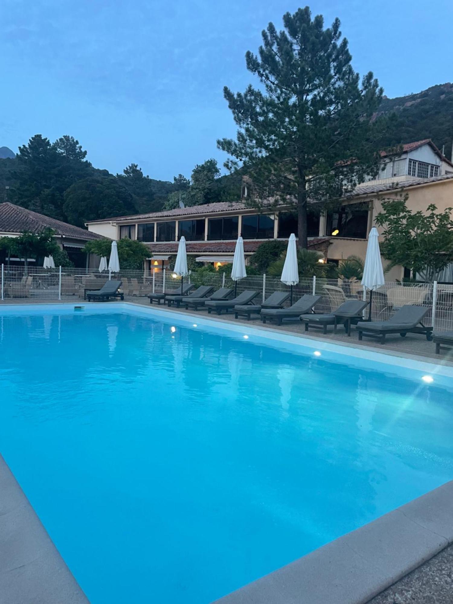 Domaine De L'Oriu Hotel Serriera  Buitenkant foto