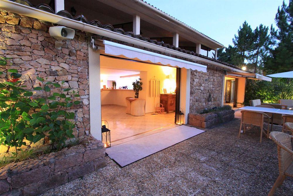 Domaine De L'Oriu Hotel Serriera  Buitenkant foto