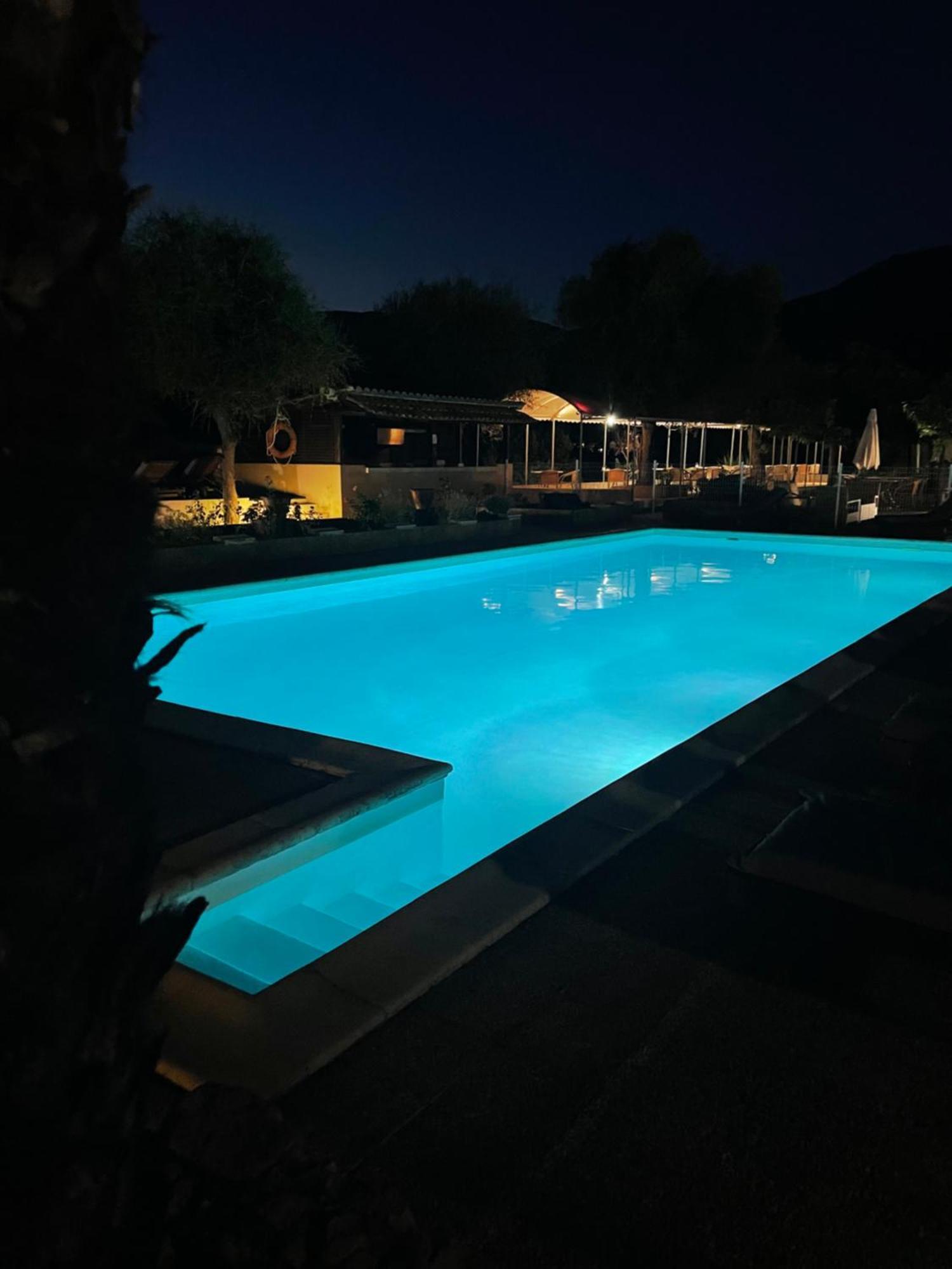Domaine De L'Oriu Hotel Serriera  Buitenkant foto
