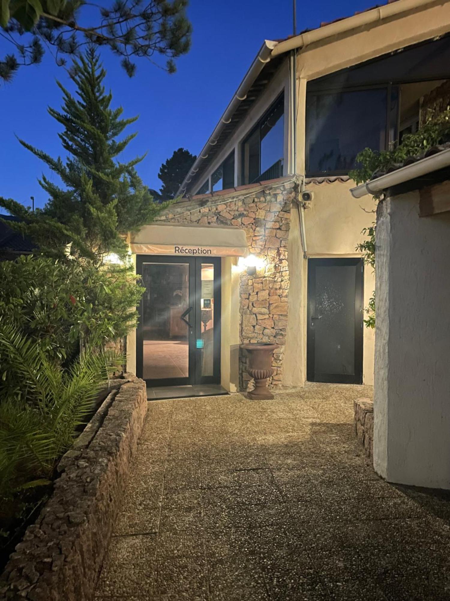 Domaine De L'Oriu Hotel Serriera  Buitenkant foto