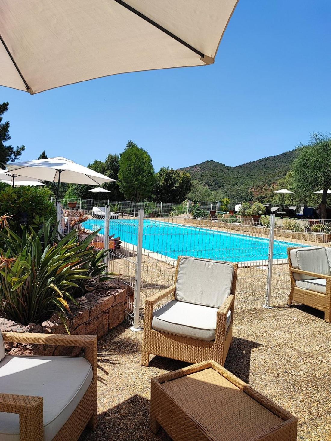Domaine De L'Oriu Hotel Serriera  Buitenkant foto