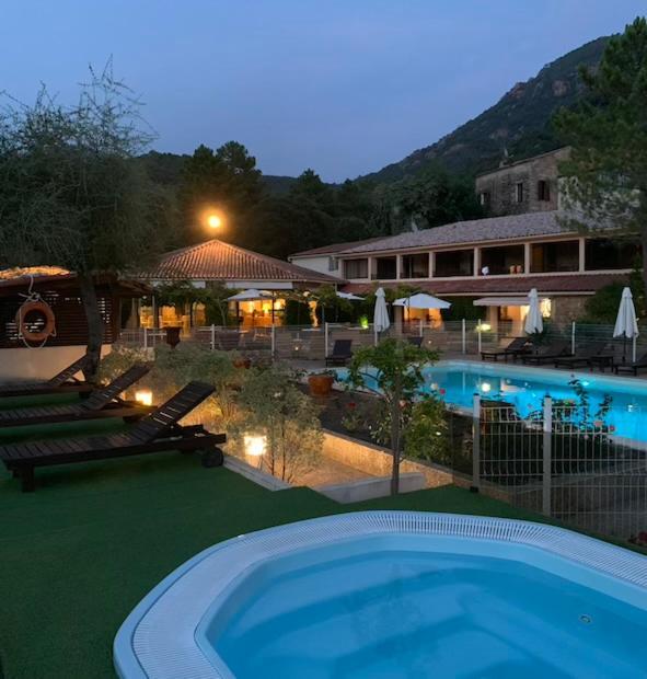 Domaine De L'Oriu Hotel Serriera  Buitenkant foto