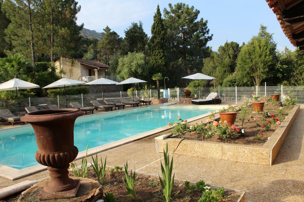 Domaine De L'Oriu Hotel Serriera  Buitenkant foto